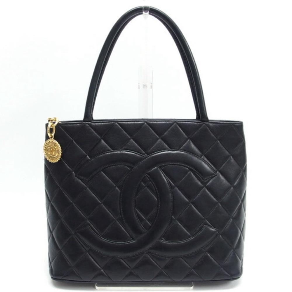 ❌SOLD❌ CHANEL | Matelasse Coco Mark Reprint Tote Bag Lambskin Black